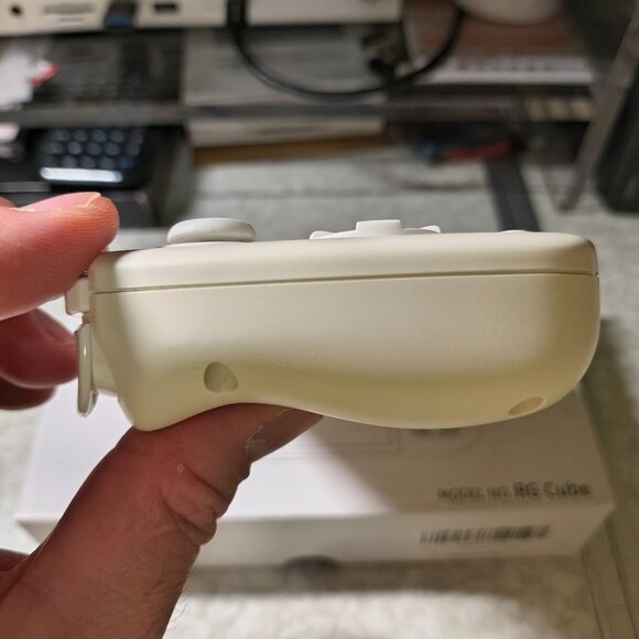 Retro Handheld - Picture 9 of 17